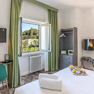 Bloom Hotel