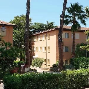 3* Hotel The Church Village